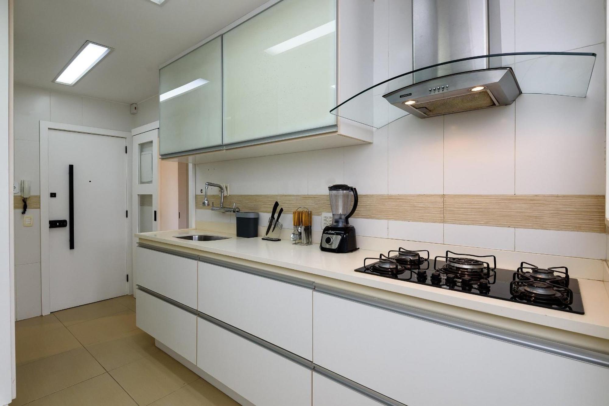 2 Quartos Com Garagem Em Copacabana | Gb 429/707 *