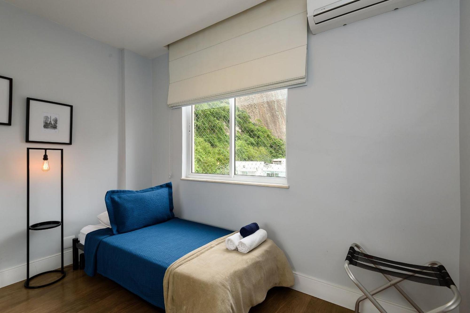 2 Quartos Com Garagem Em Copacabana | Gb 429/707 * Rio de Janeiro